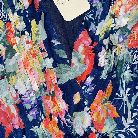 Navy Floral dress, Women’s Large, NWT, elastic waist with a tie - Picture 5 of 5